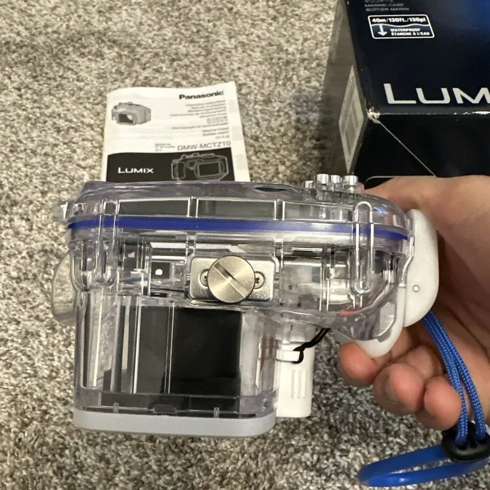 PANASONIC DMW-MCTZ10 Waterproof Underwater Marine Case Lumix DMC-TZ10 Open Box
